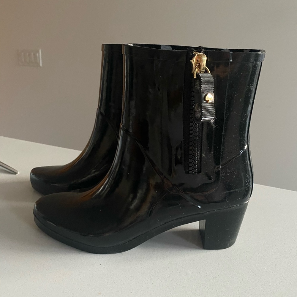 Kate Spade short rain boots sz 7